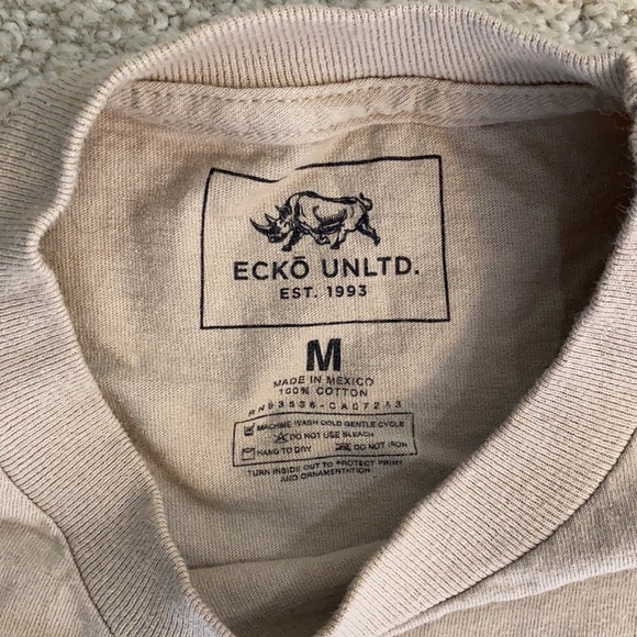 Tshirt with Rhino - Picture 2 of 2